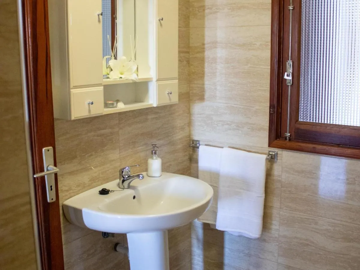 Puesta De Sol Rentals 2Bj Playa de San Juan Apartman